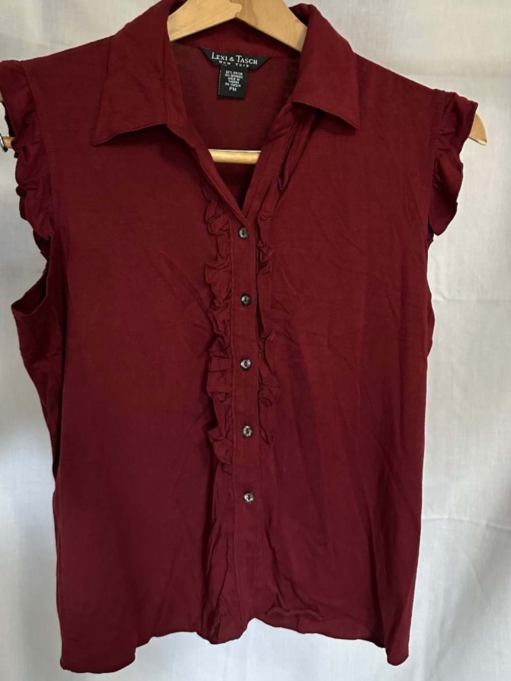 Lexi & Tasch Burgundy Ruffle Sleeveless Blouse | Button Front Top Size PM